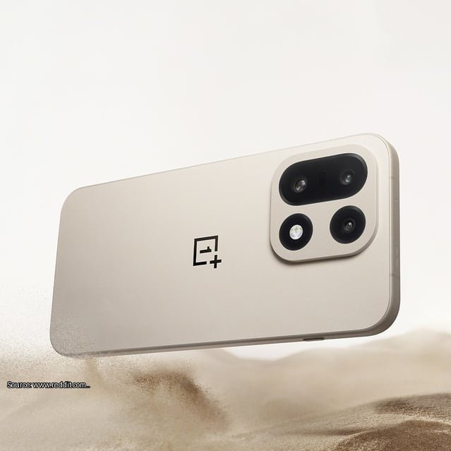 🚨 First official look of OnePlus 15 is here : r/oneplus - Fair use review image from www.reddit.com